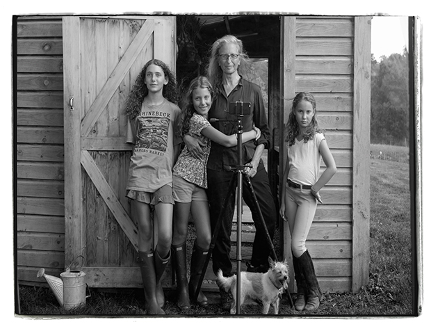 Annie Leibovitz with her children, Sarah, Susan and Samuelle, Rhinebeck,...